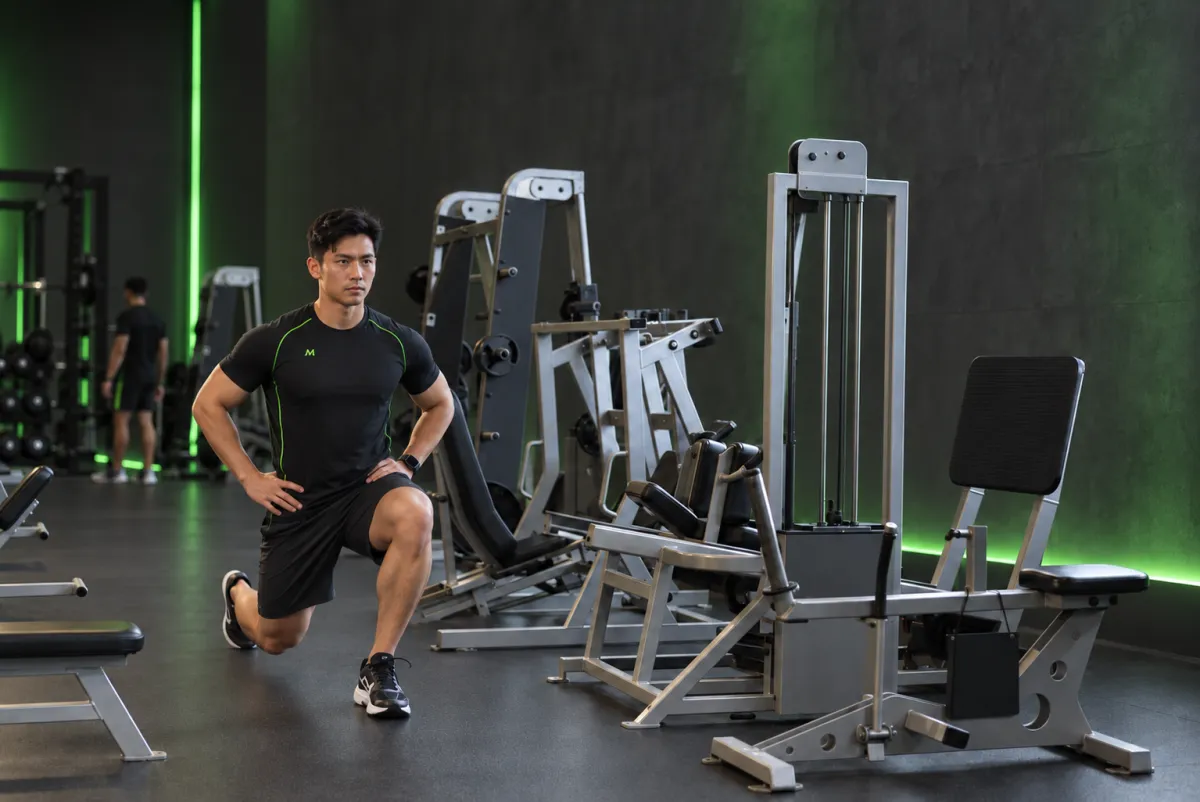 Lunge đi bộ trọng lượng cơ thể (Kết thúc)