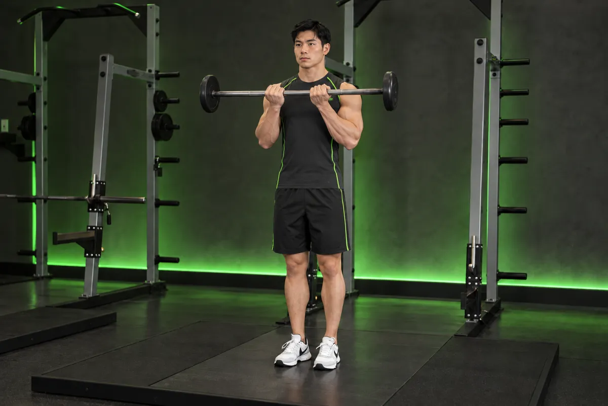 Close-Grip Standing Barbell Curl (End)