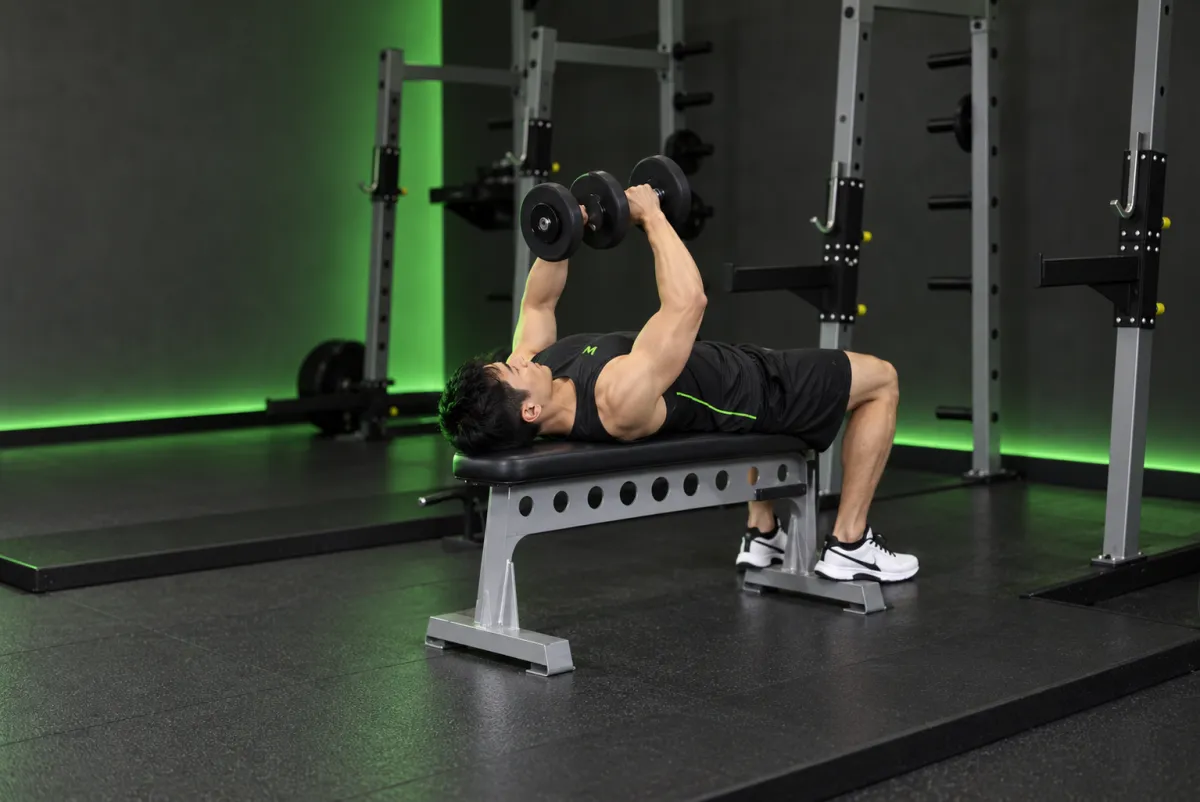 Dang tạ đơn nằm (dumbbell fly) (Bắt đầu)