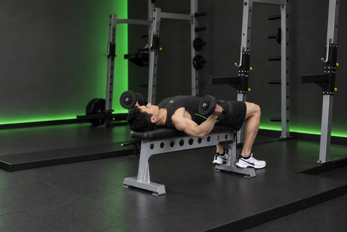 Dang tạ đơn nằm (dumbbell fly) (Kết thúc)