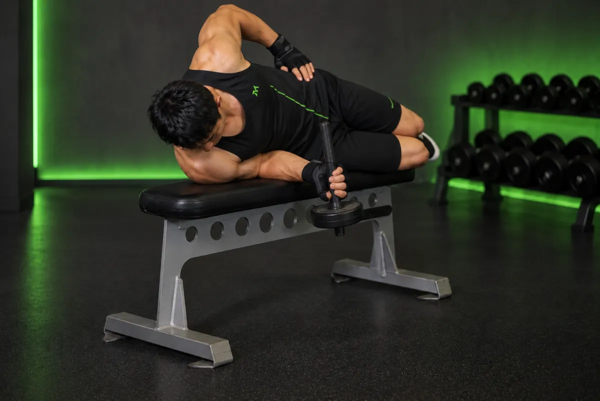 Xoay cẳng tay ngửa với tạ đơn khi nằm (lying supination) (Kết thúc)