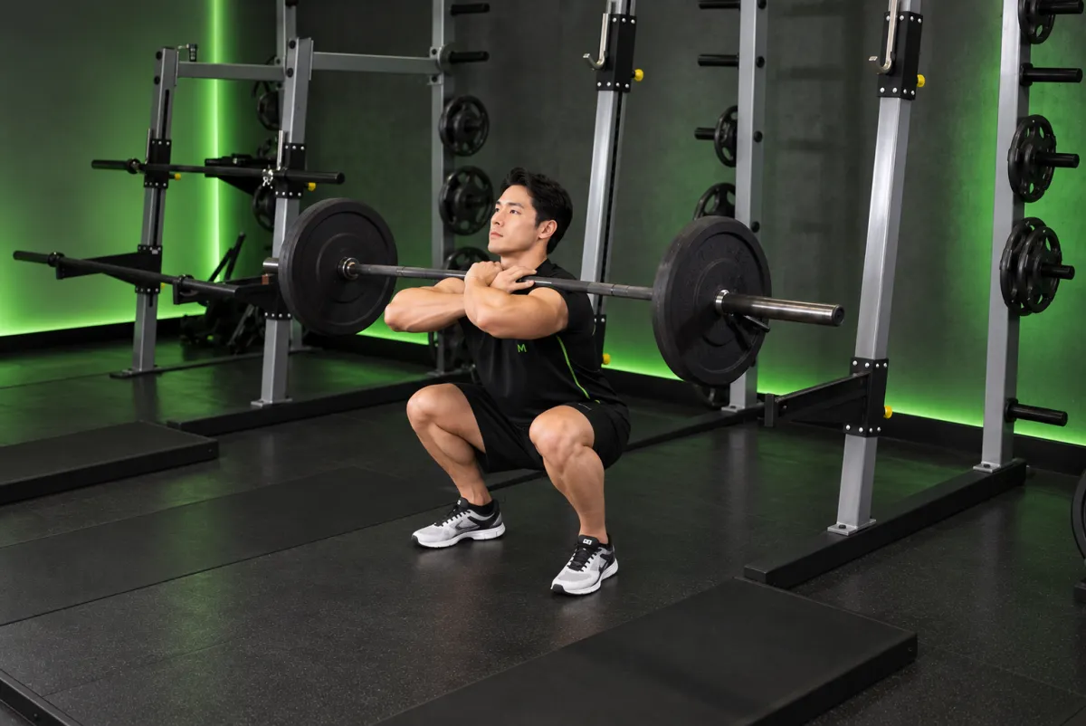 Front Barbell Squat (End)