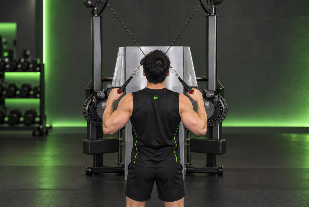Kéo xô biên độ đầy đủ (full range-of-motion lat pulldown) (Kết thúc)