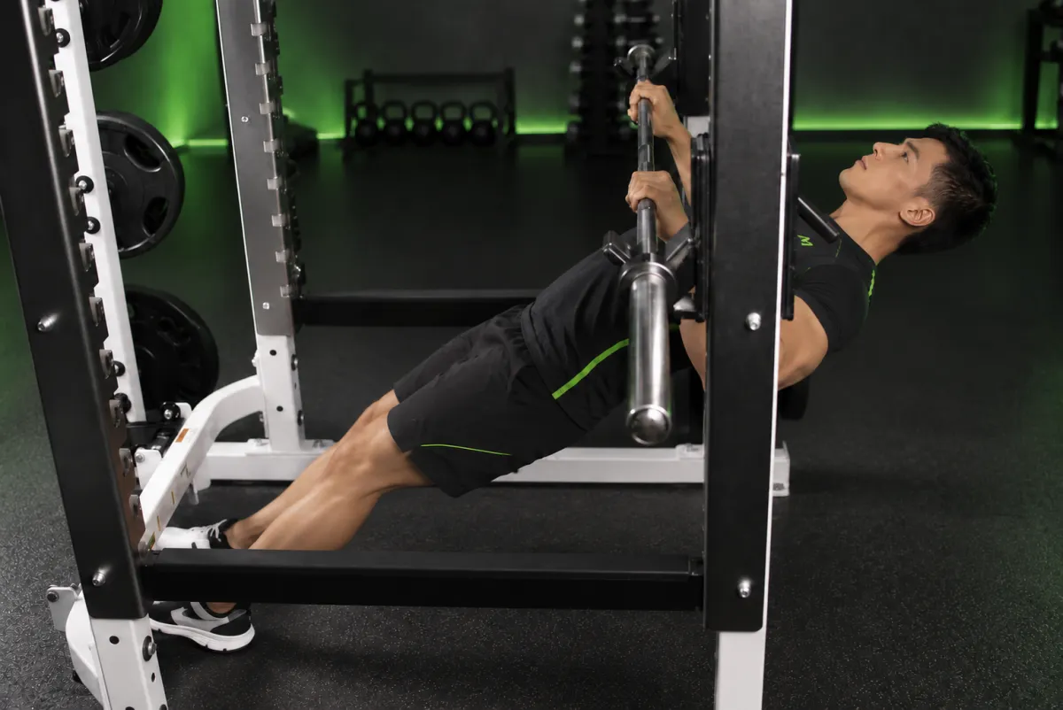 Kéo xà ngang thấp (inverted row) (Kết thúc)