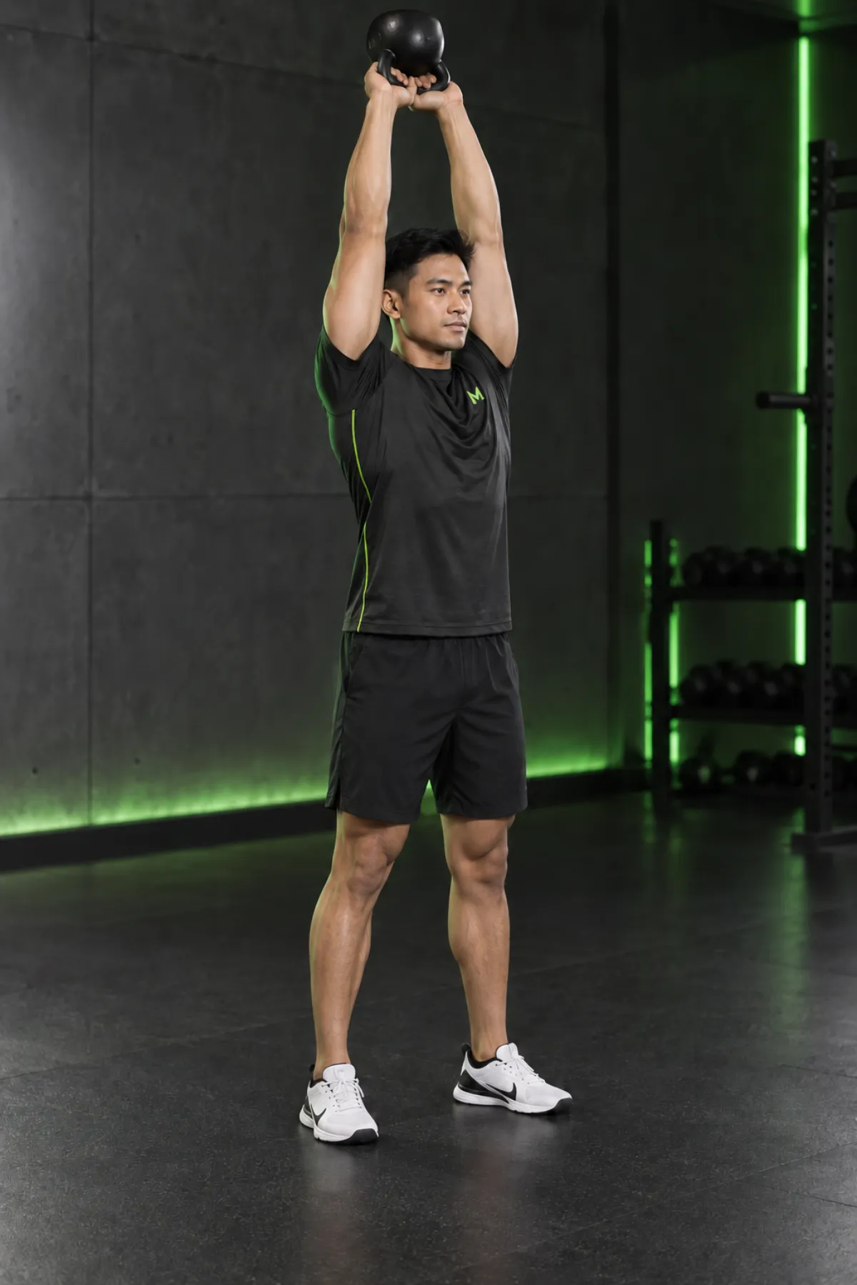 Duỗi tay sau trên đầu với tạ ấm (Kết thúc)
