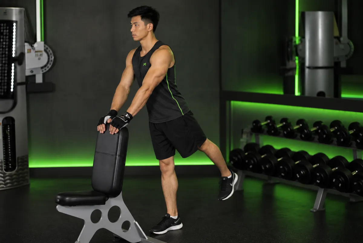 Nâng chân nằm sấp (leg lift) (Kết thúc)