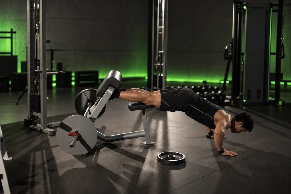 Glute-ham raise tự nhiên (không cần máy) (Kết thúc)