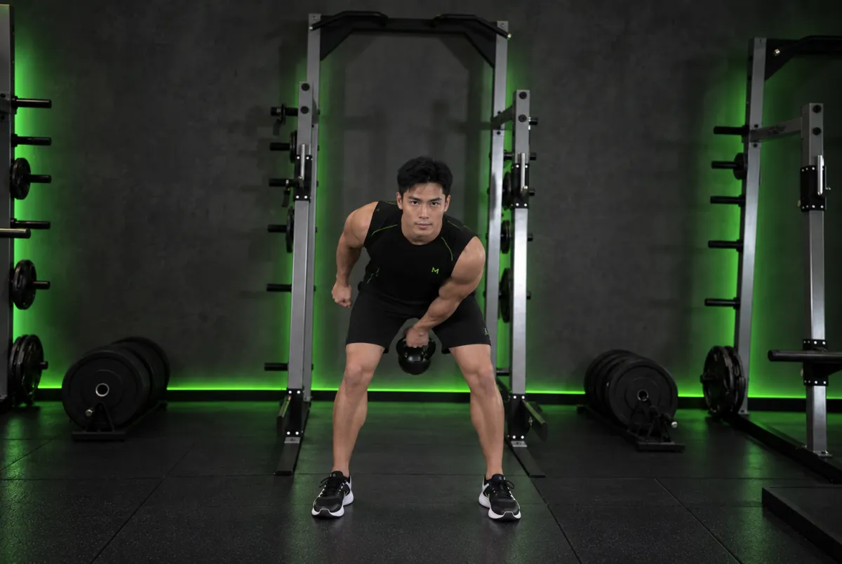 Vung tạ ấm một tay (kettlebell swing) (Kết thúc)