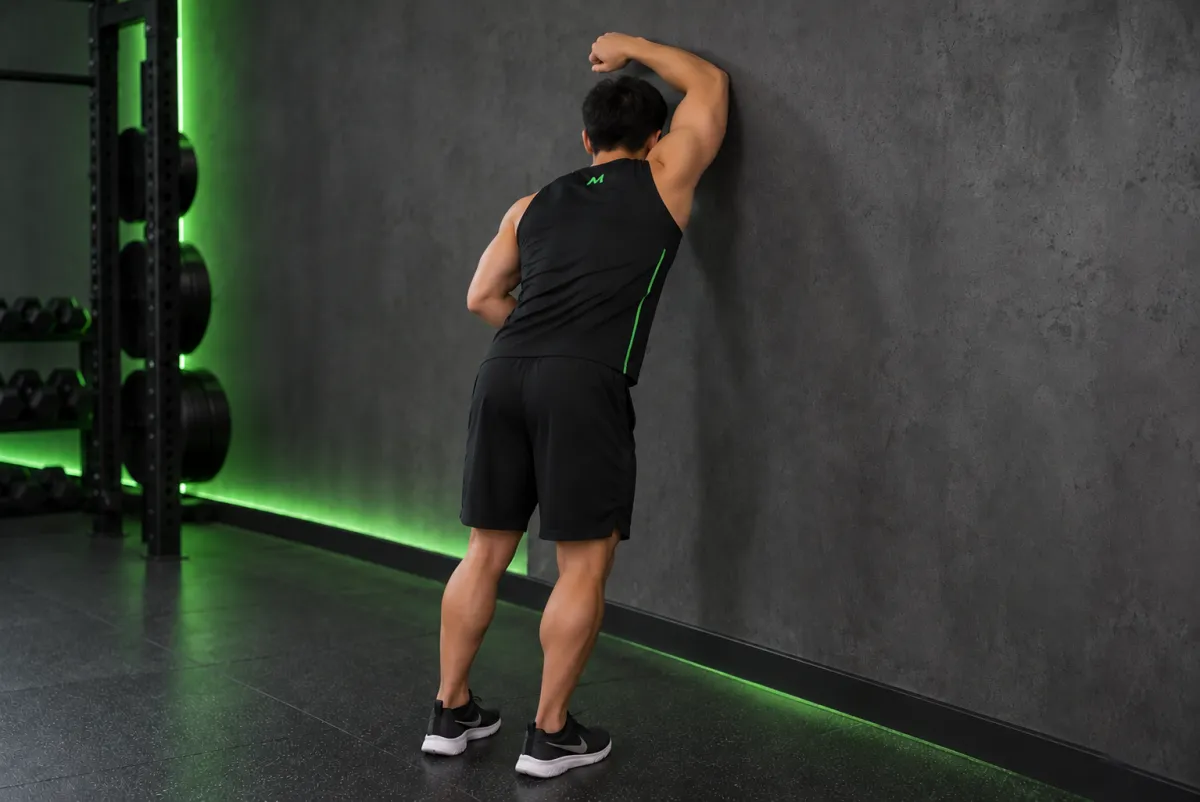 Giãn cơ xô một tay tựa tường (Kết thúc)