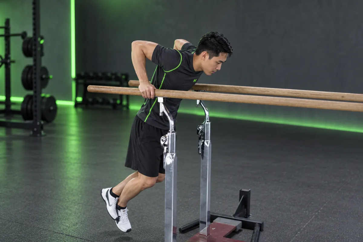 Dip xà kép (Bắt đầu)