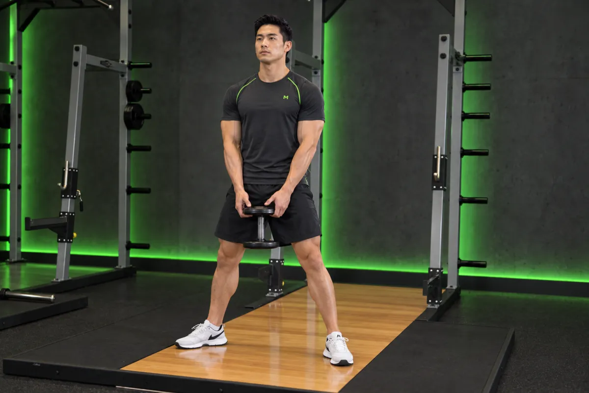 Squat plié với tạ đơn (Bắt đầu)