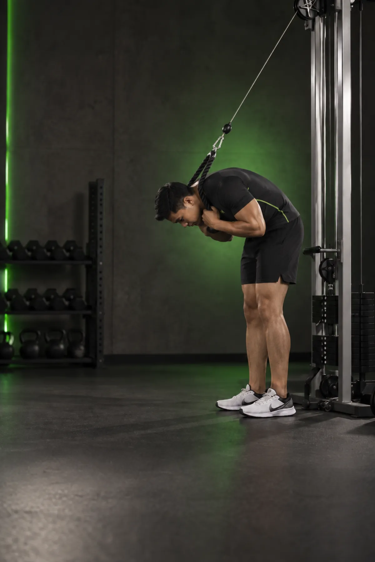 Gập bụng cáp với dây thừng đứng (rope crunch) (Kết thúc)