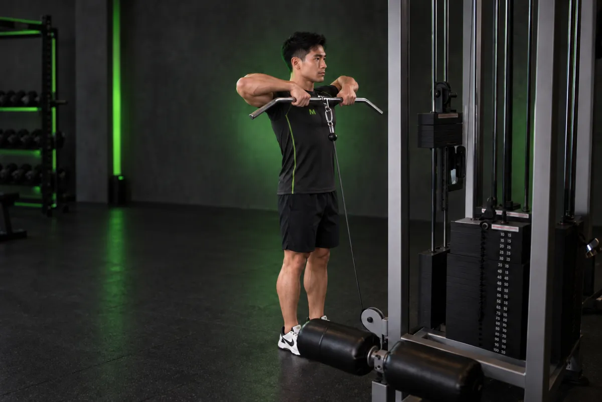 Kéo cáp thẳng đứng (upright cable row) (Kết thúc)