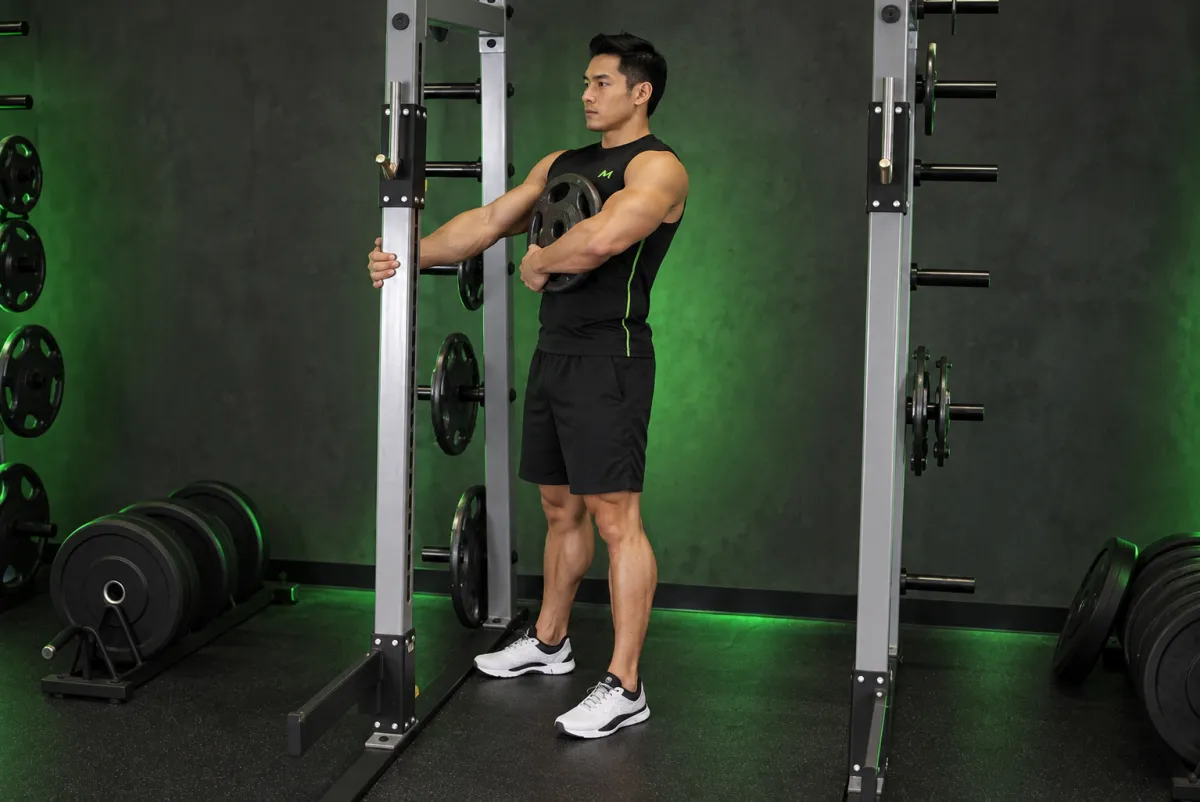 Sissy squat có tạ (weighted sissy squat) (Bắt đầu)