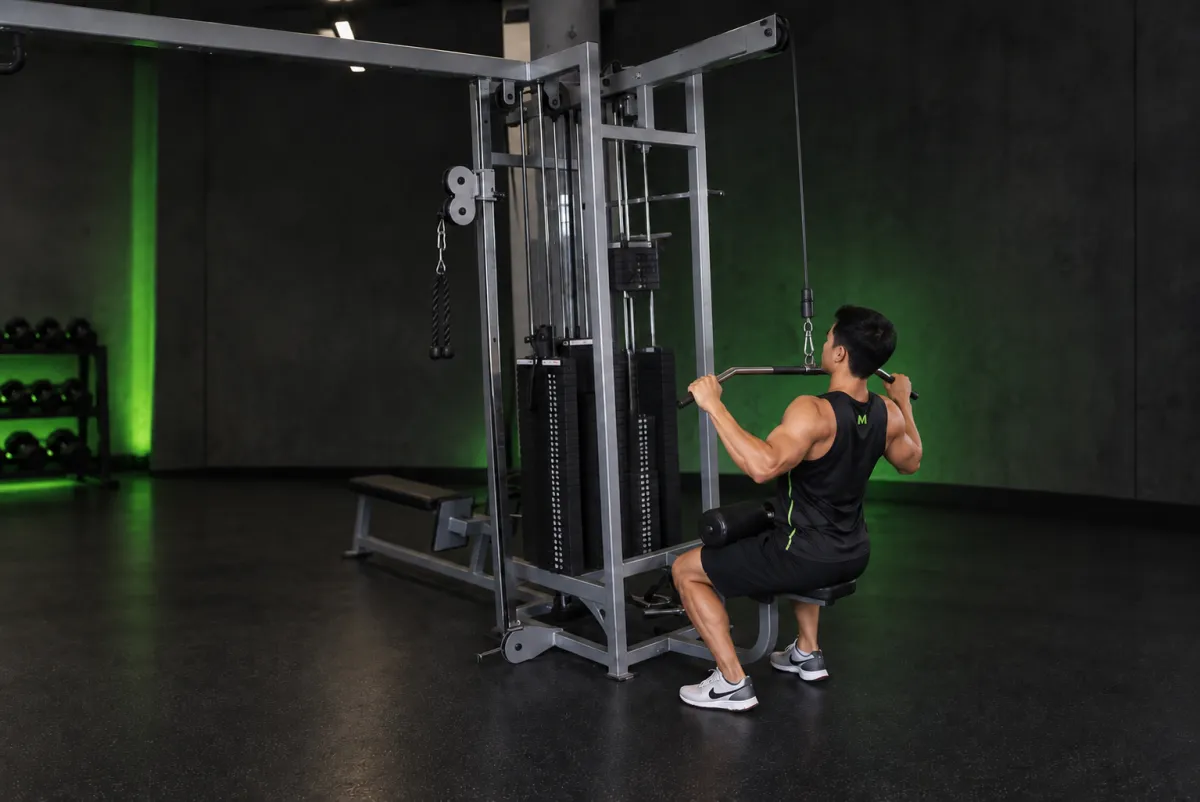Kéo xô nắm rộng (wide-grip lat pulldown) (Kết thúc)